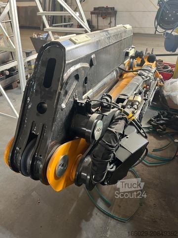 Flatbed truck VOLVO FH 540 8x2 EFFER Kran Sattelzugmaschine