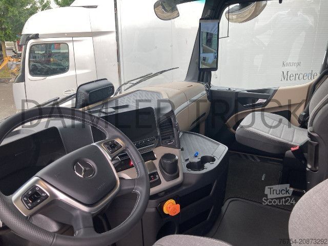 Standardní tahač Mercedes-Benz eActros 600 LS GigaSpace StyleLine SHZ Standklima