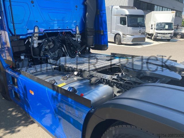 Standardní tahač Mercedes-Benz Actros 1848 LS DriverExtent Retarder Standklima