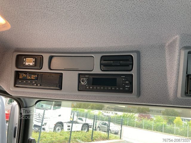 Camión volquete Mercedes-Benz Atego 821 K Meiller TRIGENIUS Kipper 2x AHK