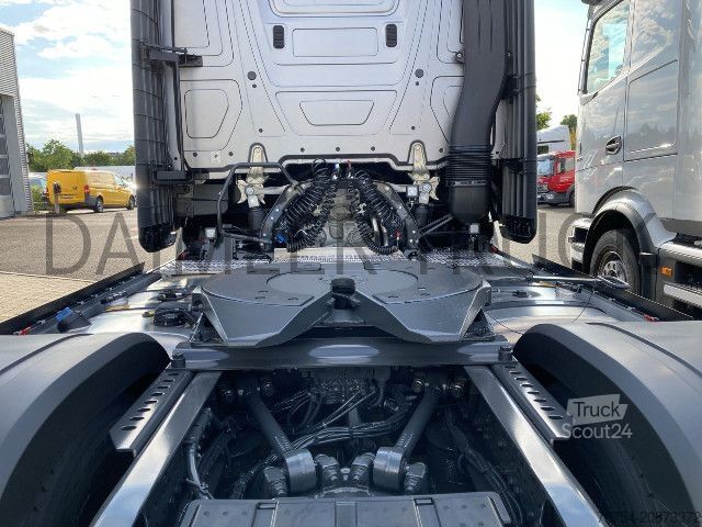 Standard nyergesvontató Mercedes-Benz Actros 1853 LS ProCabin Giga Retarder Standklima