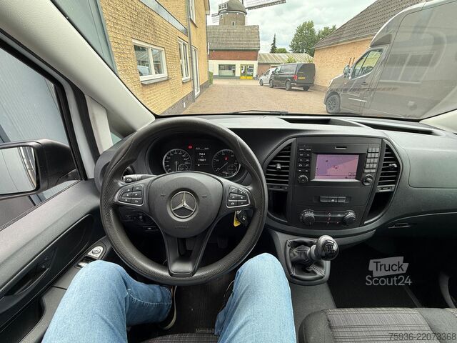 Furgon blaszak Mercedes-Benz Vito 111 CDI Lang Airco Trekhaak Camera Navi Lm...