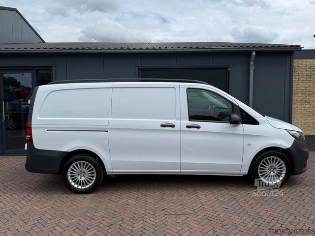 Furgon blaszak Mercedes-Benz Vito 111 CDI Lang Airco Trekhaak Camera Navi Lm...