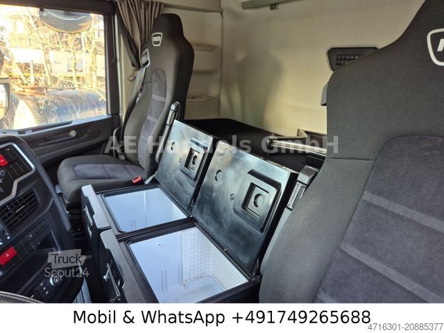 Standardni vlačilec IVECO S-Way 460 AS LNG *Retarder/ACC/2xTank/LED/Leder