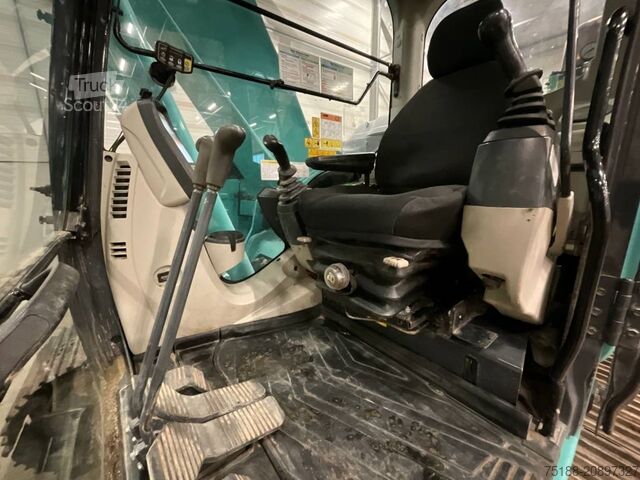 Excavator pe șenile Kobelco SK 140 SR LC-3