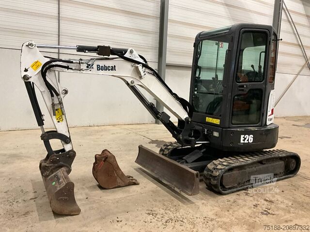 Miniexcavadora Bobcat E 26 EM