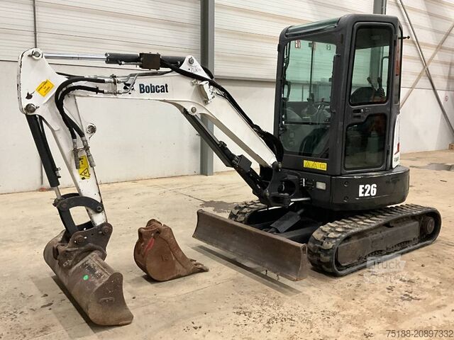 Miniexcavadora Bobcat E 26 EM