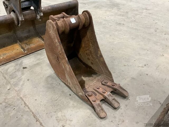 Miniexcavadora Bobcat E 26 EM