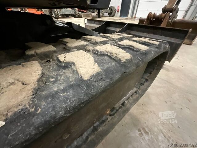 Miniexcavadora Bobcat E 26 EM