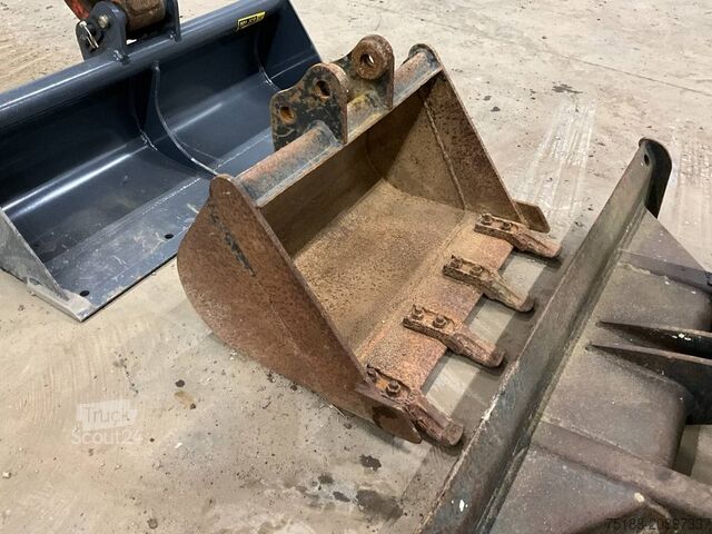 Minikoparka Kubota KX 015-4