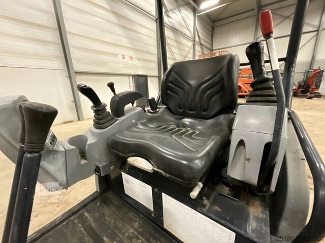 Minikoparka Kubota KX 015-4