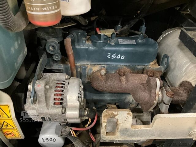 Minikoparka Kubota KX 015-4