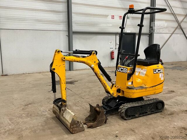 Mini bager JCB 8008