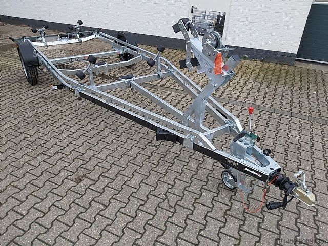 Remorcă pentru barcă Brenderup 1800kg bis 650cm Boote Premium 221800B Superrollen