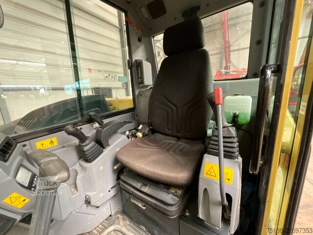 Midi-kaivinkone Kubota KX 080-4 A 2