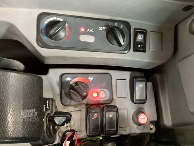 Midi-kaivinkone Kubota KX 080-4 A 2