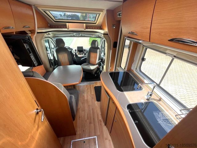 Halvintegrerad husbil EURAMOBIL Contura 660HB - Festbett - Solar -