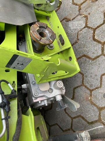 Mezőgazdasági gép CLAAS Orbis 900