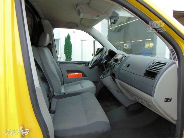 Slēgtais furgons VOLKSWAGEN T5 TRANSPORTER 2.0 TDI 3Sitzer -2x Schiebetür-