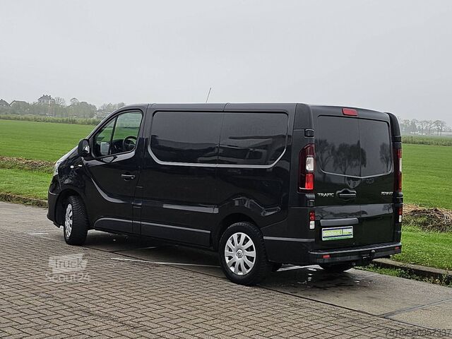 Camioneta familiar de techo alto RENAULT TRAFIC 2.0 DCI L1H1 LED Euro6 AC!