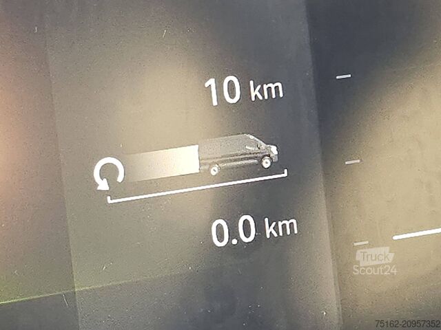 Camioneta familiar de techo alto RENAULT MASTER L3H2 404Km WLTP Navi