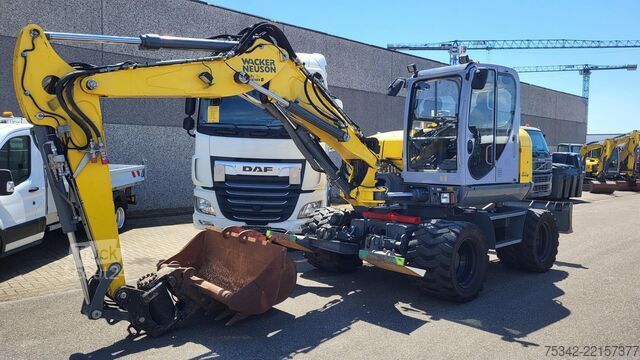 Ratinis ekskavatorius WACKER NEUSON EW100