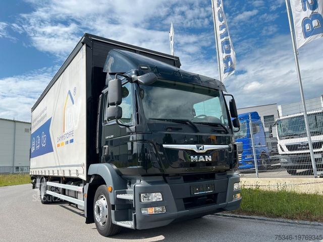 Camion plateau avec bâche MAN TGM 15.290 /LL/Pritsche 7,45m/LBW/AHK/120 tkm