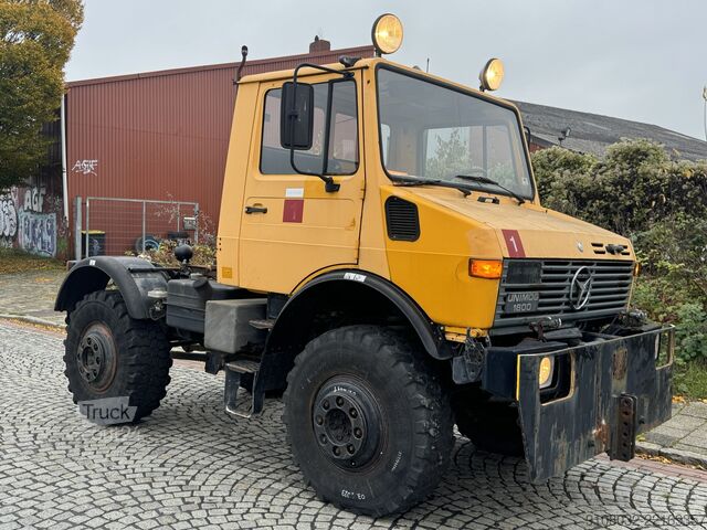 Speciallastbil Unimog 427/12 U1600 1990 Schlepper
