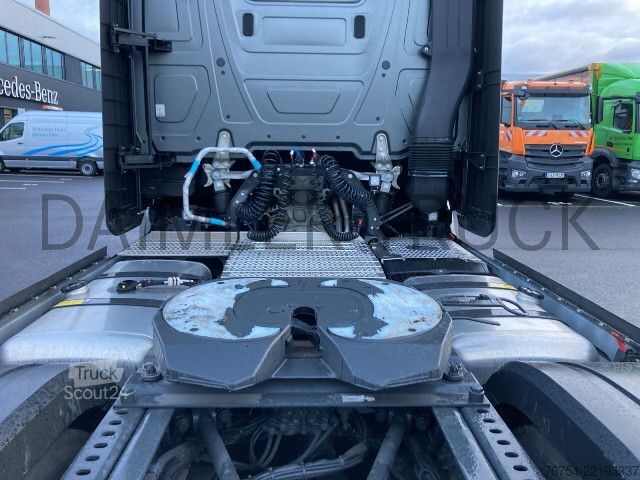 Τυπική μονάδα τράκτορα Mercedes-Benz Actros 1851 LS SoloStar Retarder Standklima