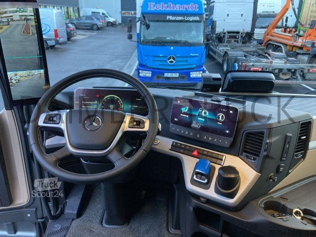 Τυπική μονάδα τράκτορα Mercedes-Benz Actros 1851 LS SoloStar Retarder Standklima