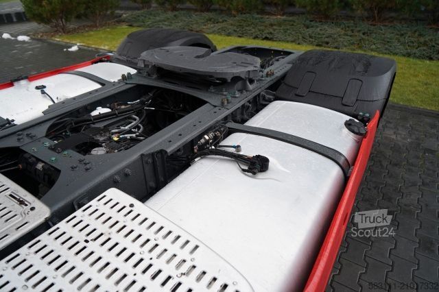 Standard nyergesvontató DAF XF 480 / LOW DECK / SUPER SPACE CAB / MEGA / 202