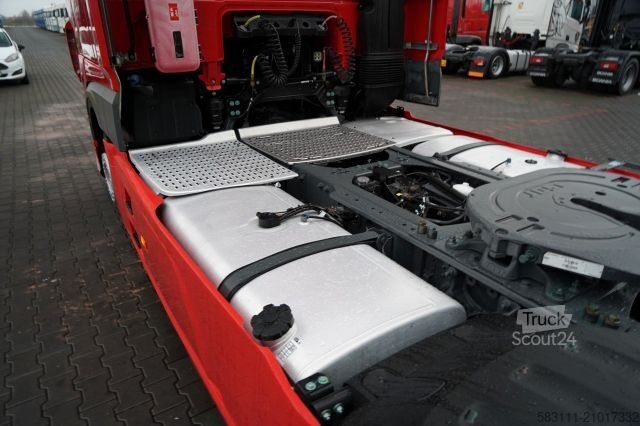 Standard nyergesvontató DAF XF 480 / LOW DECK / SUPER SPACE CAB / MEGA / 202