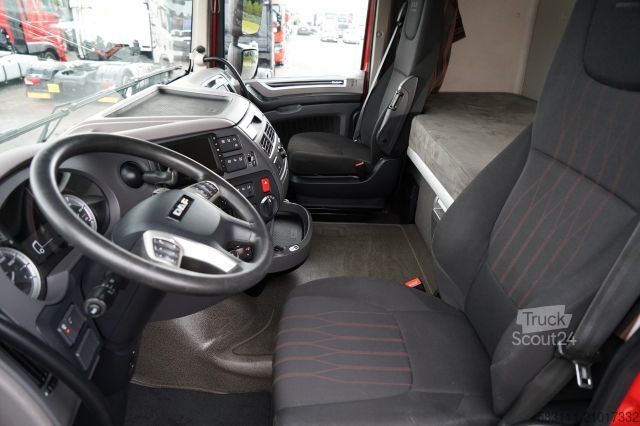 Standard nyergesvontató DAF XF 480 / LOW DECK / SUPER SPACE CAB / MEGA / 202
