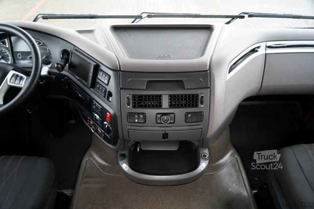 Standard nyergesvontató DAF XF 480 / LOW DECK / SUPER SPACE CAB / MEGA / 202