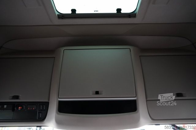 Standard nyergesvontató DAF XF 480 / LOW DECK / SUPER SPACE CAB / MEGA / 202