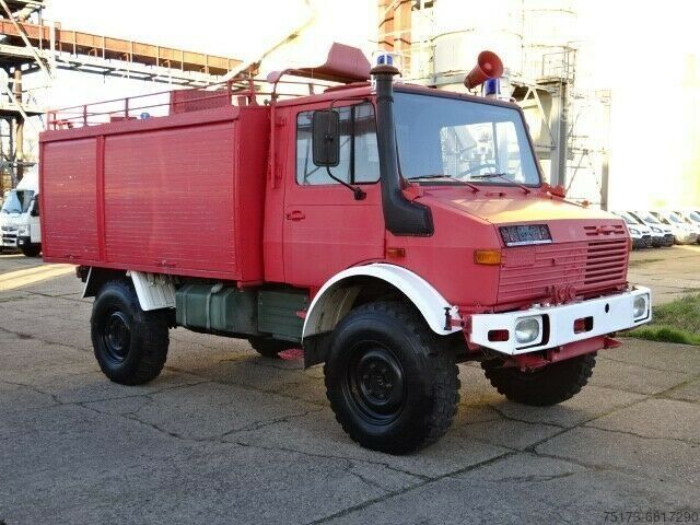 Vákuová cisterna UNIMOG U1300L Feuerwehr Gerätewagen