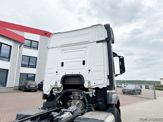 Lastbilchassi Mercedes-Benz Actros 2545 L 6x2 Actros 2545 L 6x2, Lenk-/Liftachse, StreamSpace, MultimediaCockpit