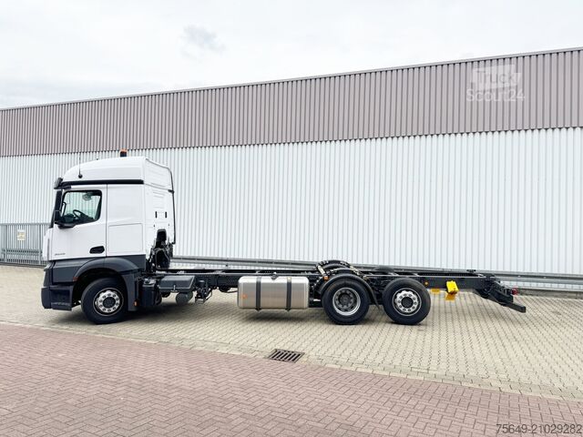 Lastbilchassi Mercedes-Benz Actros 2545 L 6x2 Actros 2545 L 6x2, Lenk-/Liftachse, StreamSpace, MultimediaCockpit