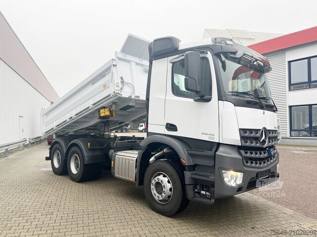 Driezijdige kipper Mercedes-Benz Arocs 2645 K 6x4 Arocs 2645 K 6x4, MultimediaCockpit, Bordmatik links