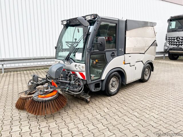 Fourgon personnalisé Hako Multicar Citymaster 2000 2B Kehrmaschine 4x2 Multicar Citymaster 2000 2B Kehrmaschine 4x2