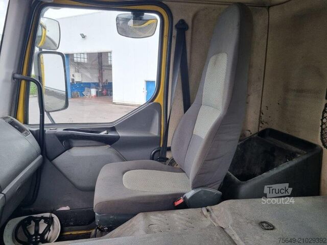 Camion-benne tricar Renault Kerax 380.26 6x4 Kerax 380.26 6x4, Bordmatik links