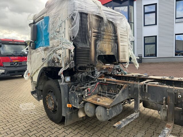 Châssis de camion  FM 380 6x4 R mit Brandschaden FM 380 6x4 R mit Brandschaden