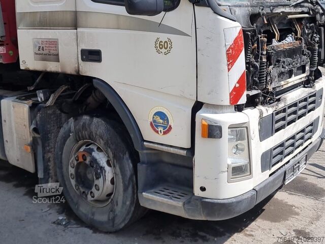 Châssis de camion  FM 380 6x4 R mit Brandschaden FM 380 6x4 R mit Brandschaden