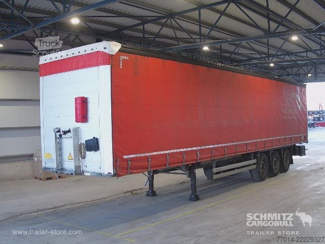 Semi-reboque aberto com lona Schmitz Cargobull Curtainsider Standard