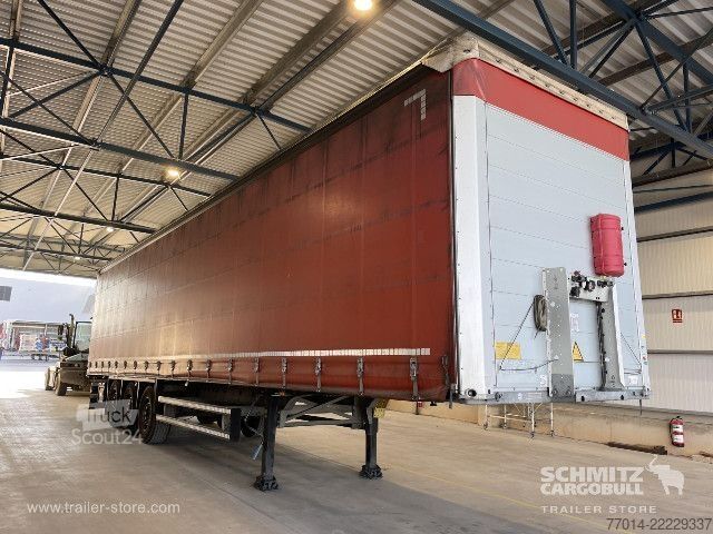 Semi-reboque aberto com lona Schmitz Cargobull Curtainsider Standard