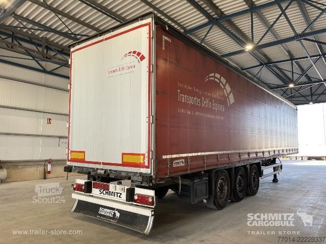 Semi-reboque aberto com lona Schmitz Cargobull Curtainsider Standard