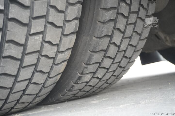 Car carrier truck Renault D16 / NEW Tow truck 7.7 m / 170 tho. km