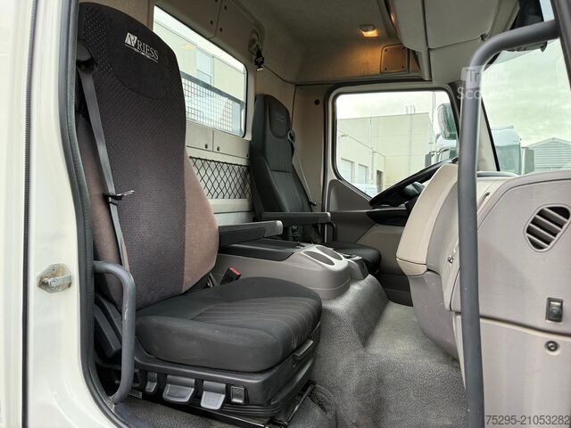 Véhicule utilitaire Daf LF 230 FA 3-S-Kipper Automatik 2x AHK+Hydraulik