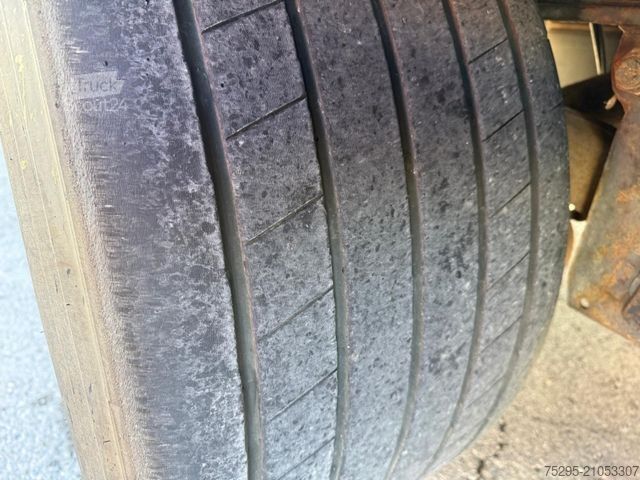 Semi-remorque bâchée KRONE 3 Achs Mega Liftachse PalKasten TÜV12/25 LasiXL