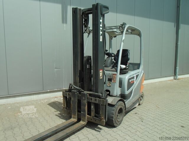 Frontgaffeltruck STILL RX 60-30